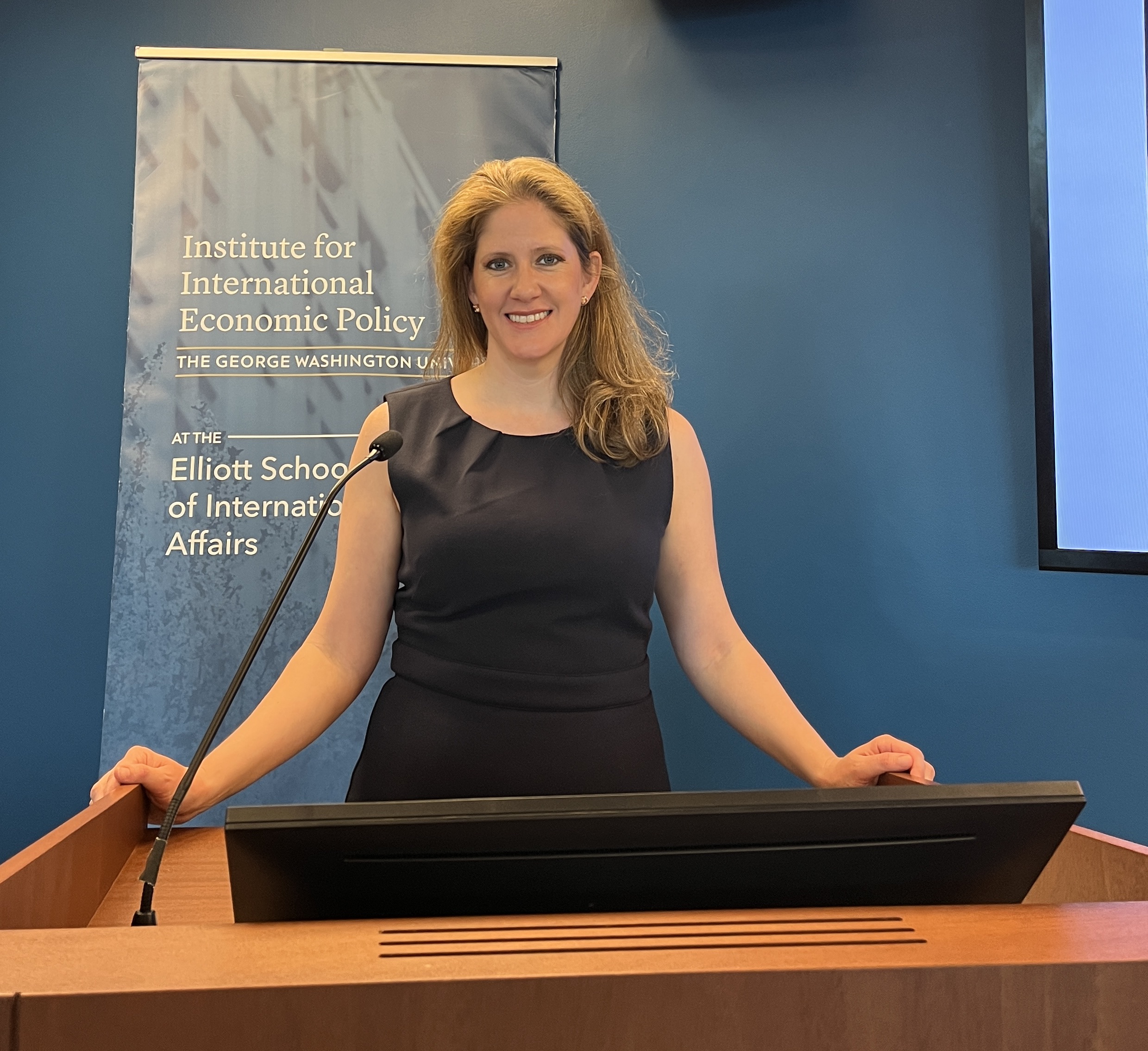 Photo of Zoe McLaren